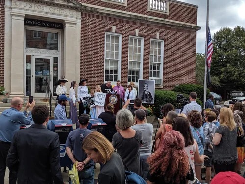 Senator Schumer Mayor Baratta Hi